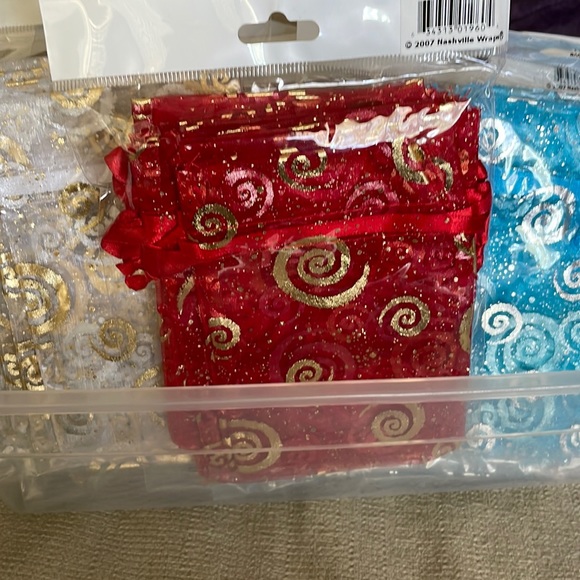 NEW 30 Bags of Sheer Bags with Gold Swirls Colors brand NEW. - Picture 1 of 6